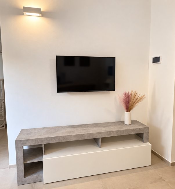 Zona TV Sunrise Suite